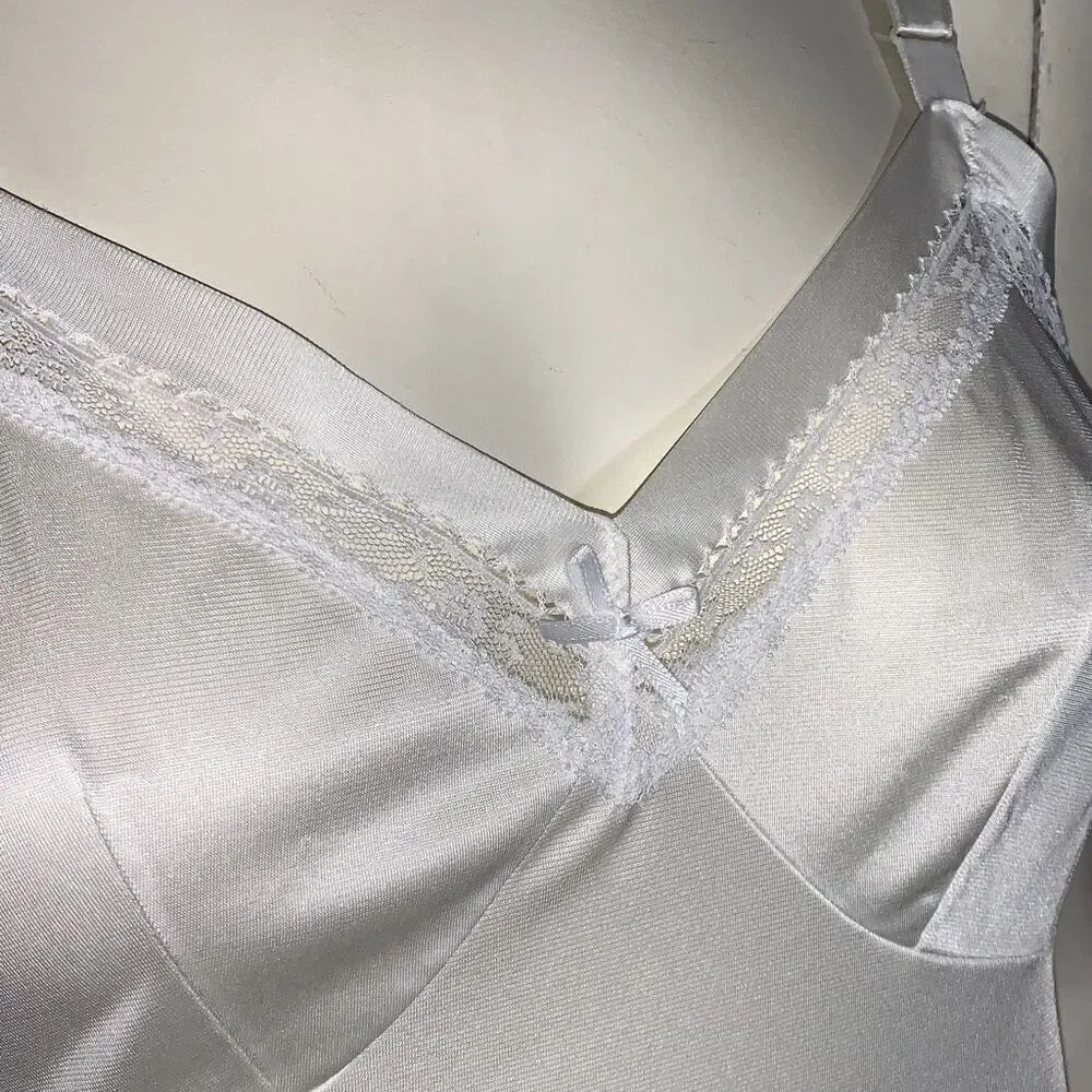Vintage Lorraine Size 36 Tall Made in USA 100% Antron III Nylon White Full Slip - Picture 5 of 15